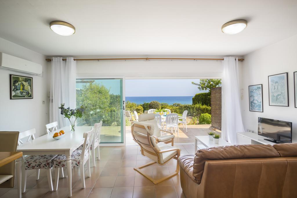 Protaras Beachfront Sirina Lina Suite Paralimni Exterior photo