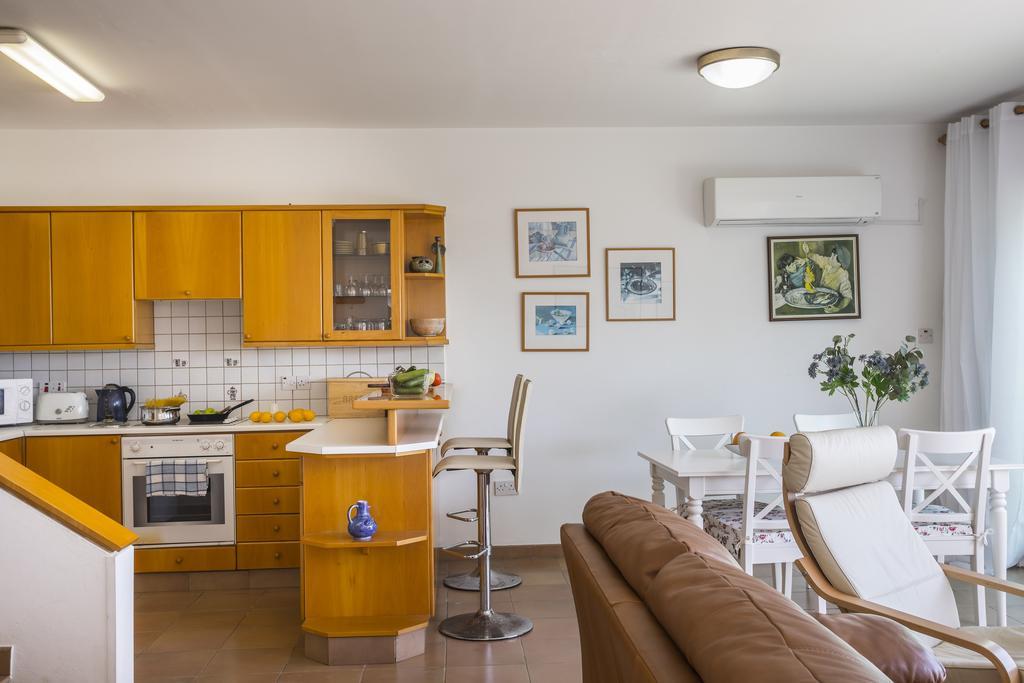 Protaras Beachfront Sirina Lina Suite Paralimni Exterior photo